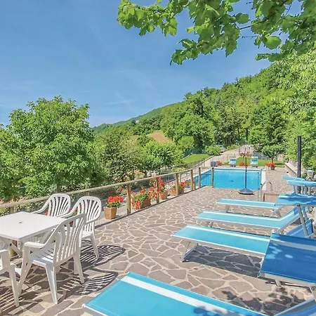 בית נופש Four-bedroom Holiday In