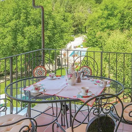 בית נופש Four-bedroom Holiday In
