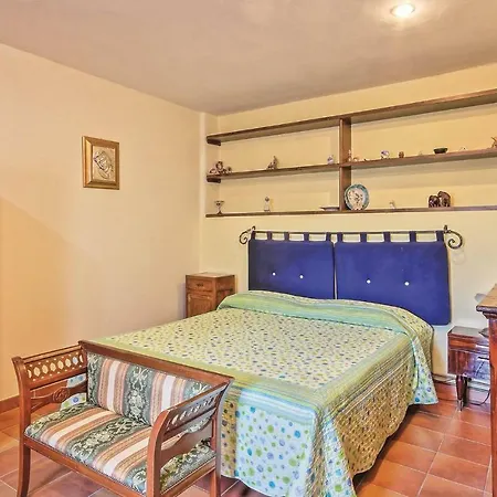 Four-bedroom Holiday In * Piobbico