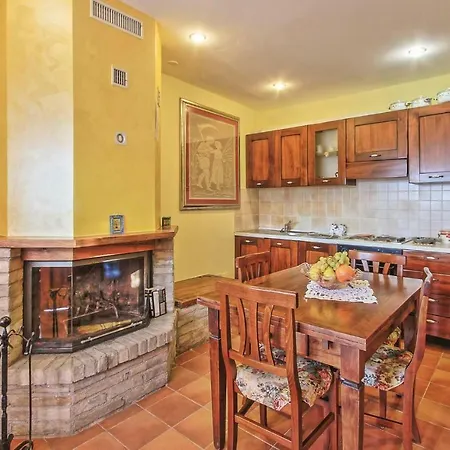 בית נופש Four-bedroom Holiday In